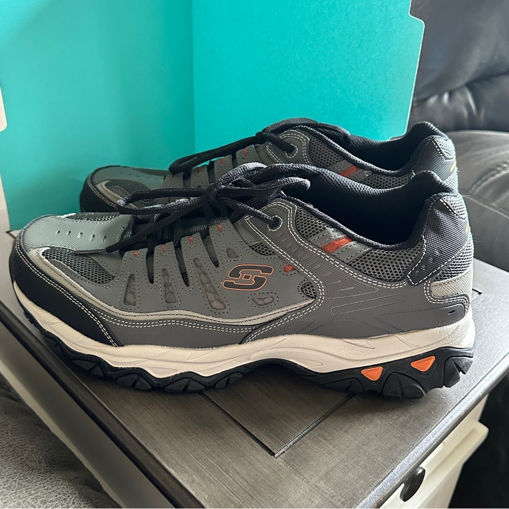 Skechers Wide Fit Black Grey shoes Men Sport Comfort Memory Foam size 12